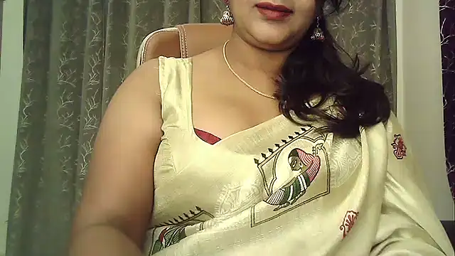 Snapshot of Spandana_Sweety chatting on 4, 7, 2026 Spandana Sweety online show from 4, 7, 2026
