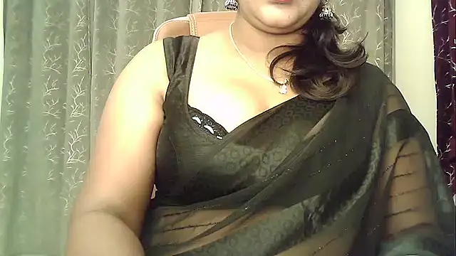 Snapshot of Spandana_Sweety chatting on 5, 7, 2026 Spandana Sweety online show from 5, 7, 2026
