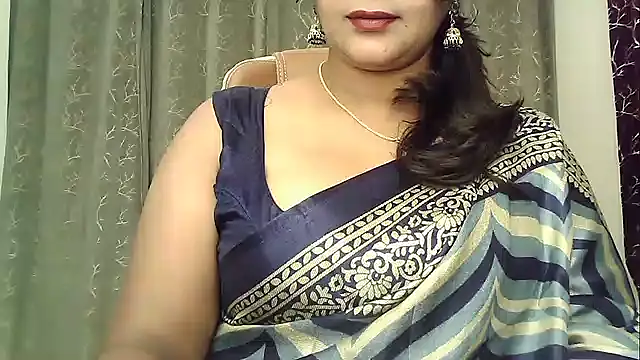 Snapshot of Spandana_Sweety chatting on 7, 7, 2026 Spandana Sweety online show from 7, 7, 2026