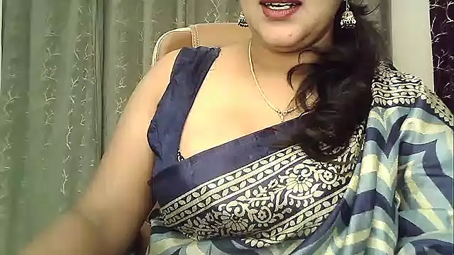 Snapshot of Spandana_Sweety chatting on 7, 7, 2026 Spandana Sweety online show from 7, 7, 2026