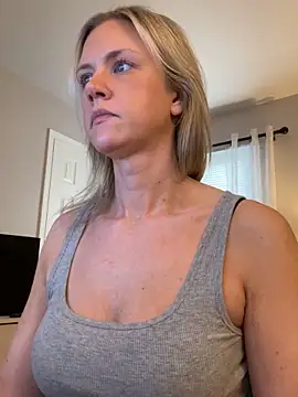 Kay Cakes online show from 7, 11, 2025