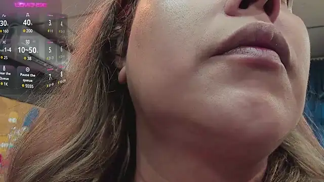 khloeHermaprodit3 online show from 21, 2, 2025