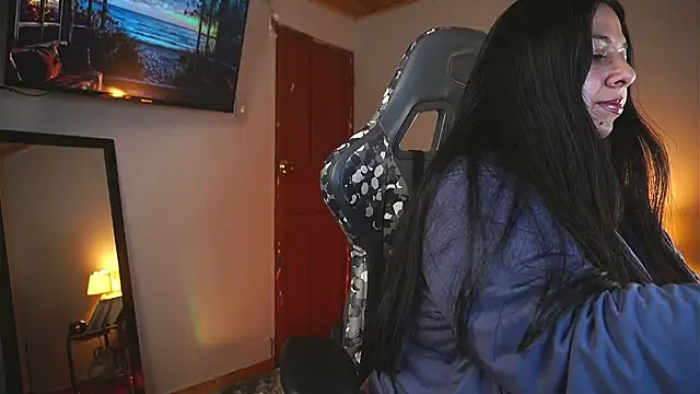 Snapshot of coraline_latin chatting on 28, 4, 2026 coraline latin online show from 28, 4, 2026