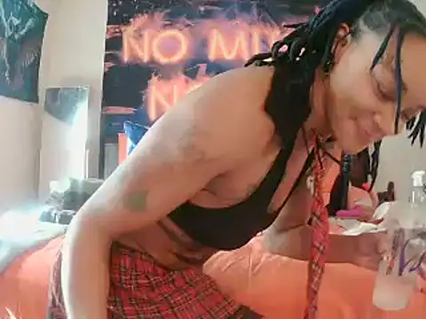 EnticingAaliyah online show from 3, 3, 2025