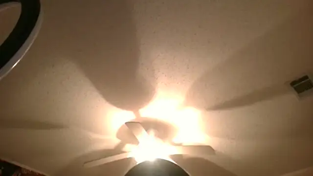 EnticingAaliyah online show from 21, 4, 2026