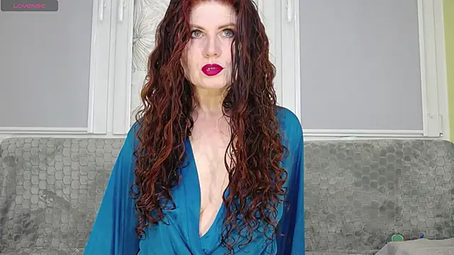 Hetera online show from 2, 12, 2025