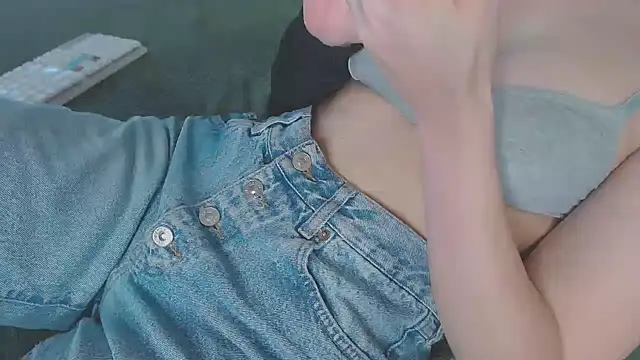 Kiradoll27 online show from 31, 1, 2025