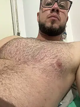 Snapshot of AlejoStrep chatting on 5, 2, 2026 AlejoStrep online show from 5, 2, 2026