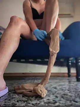 Chic desire online show from 22, 3, 2026