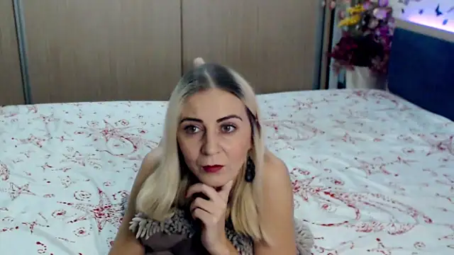 Snapshot of MirabelaSweet chatting on 12, 12, 2024 MirabelaSweet online show from 12, 12, 2024