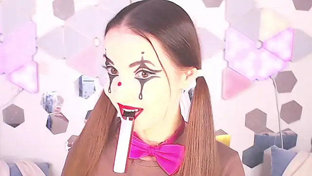 LexiKiss online show from 13, 11, 2025