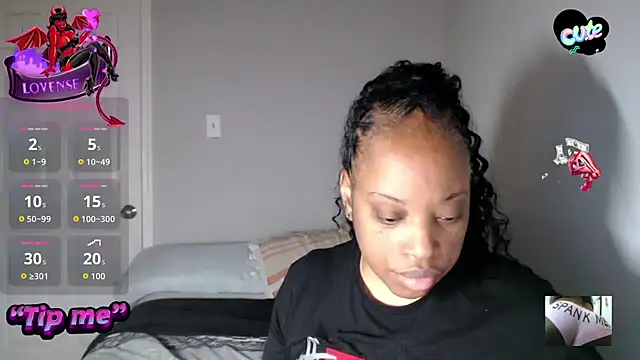 Sexymona1218 online show from 28, 11, 2025