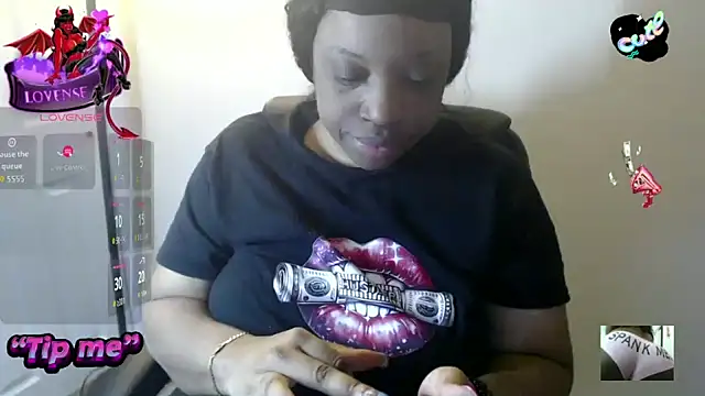 Snapshot of Sexymona1218 chatting on 19, 2, 2026 Sexymona1218 online show from 19, 2, 2026