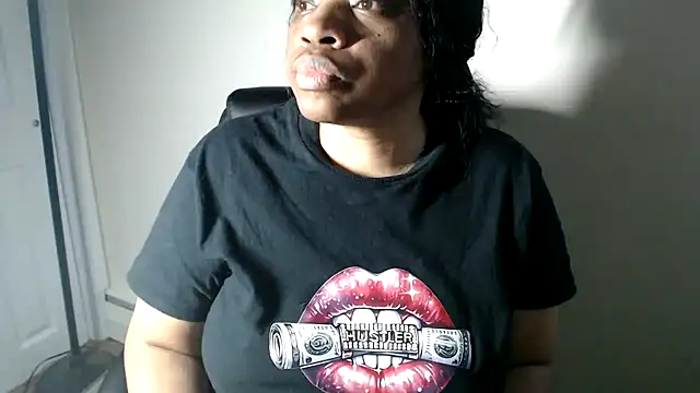 Snapshot of Sexymona1218 chatting on 28, 2, 2026 Sexymona1218 online show from 28, 2, 2026