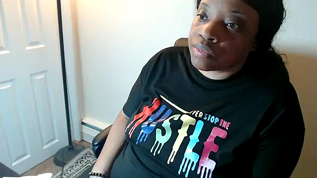 Snapshot of Sexymona1218 chatting on 3, 3, 2026 Sexymona1218 online show from 3, 3, 2026