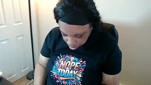 Snapshot of Sexymona1218 chatting on 3, 3, 2026 Sexymona1218 online show from 3, 3, 2026