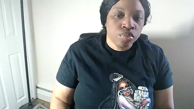 Sexymona1218 online show from 9, 4, 2026