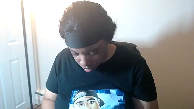 Snapshot of Sexymona1218 chatting on 4, 7, 2026 Sexymona1218 online show from 4, 7, 2026
