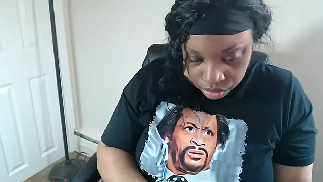Snapshot of Sexymona1218 chatting on 11, 7, 2026 Sexymona1218 online show from 11, 7, 2026