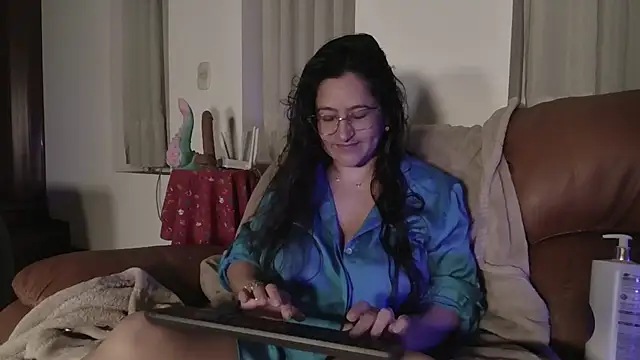 DeesseLuxure online show from 2, 10, 2025