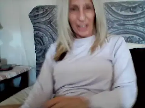 Snapshot of Sweet-Ginger chatting on 20, 2, 2025 Sweet-Ginger online show from 20, 2, 2025