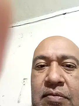 Snapshot of GeorgeVergaGrues chatting on 13, 1, 2025 GeorgeVergaGrues online show from 13, 1, 2025