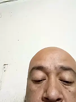 Snapshot of GeorgeVergaGrues chatting on 2, 2, 2025 GeorgeVergaGrues online show from 2, 2, 2025