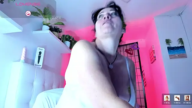 LADY HELLEN online show from 16, 2, 2026