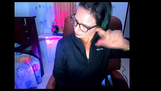 BrianaGarner online show from 12, 10, 2025