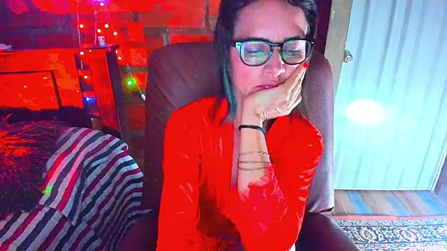 BrianaGarner online show from 12, 4, 2026