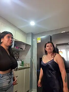 Snapshot of emilyjohanson chatting on 8, 1, 2025 emilyjohanson online show from 8, 1, 2025