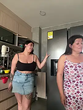 Snapshot of emilyjohanson chatting on 18, 2, 2025 emilyjohanson online show from 18, 2, 2025