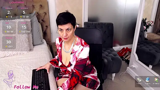 BustyPenellope online show from 5, 3, 2025