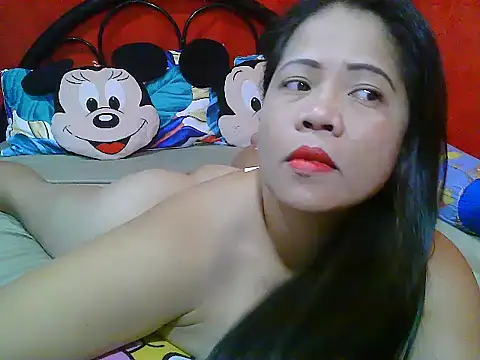 Snapshot of xsweetlips69x chatting on 23, 2, 2025 xsweetlips69x online show from 23, 2, 2025