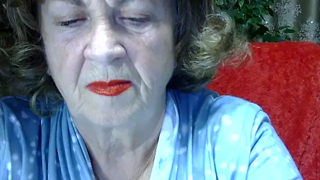 Snapshot of Emma52610 chatting on 4, 12, 2025 Emma52610 online show from 4, 12, 2025