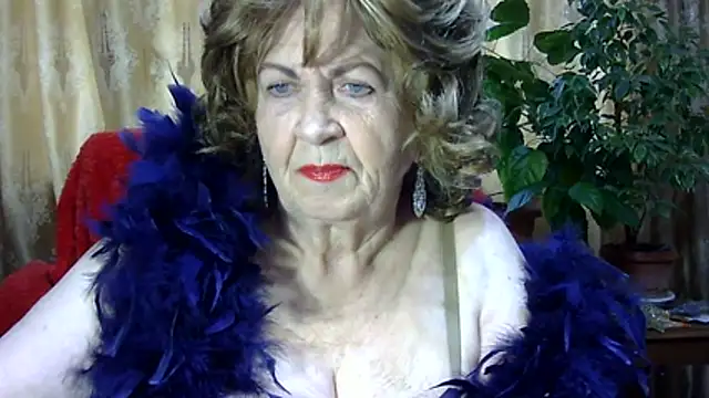 Snapshot of Emma52610 chatting on 5, 2, 2026 Emma52610 online show from 5, 2, 2026