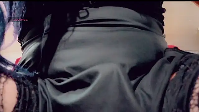 Snapshot of camyl93 chatting on 21, 9, 2025 camyl93 online show from 21, 9, 2025