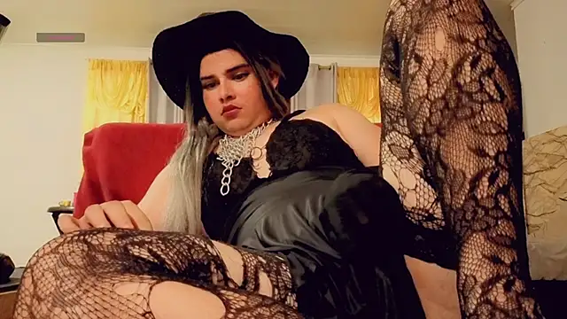 Snapshot of camyl93 chatting on 24, 11, 2025 camyl93 online show from 24, 11, 2025