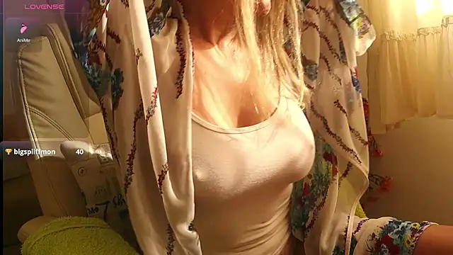 Snapshot of Kishaxxx chatting on 9, 2, 2025 Kishaxxx online show from 9, 2, 2025