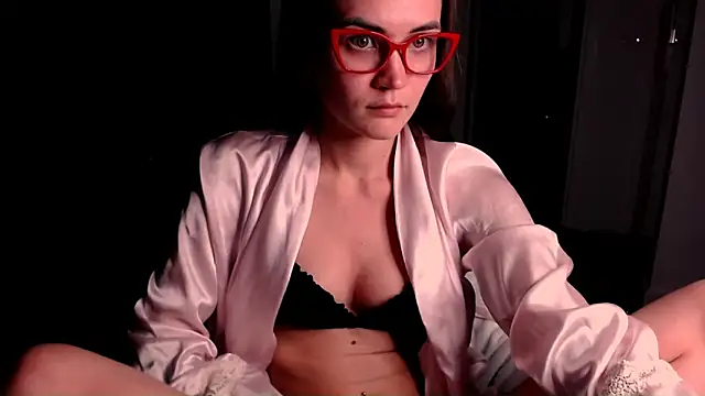 Snapshot of EvelynGG chatting on 17, 11, 2025 EvelynGG online show from 17, 11, 2025