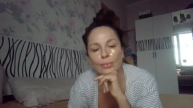 LindaStarS online show from 4, 11, 2025