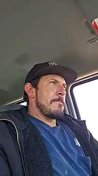 UncutHammer69 online show from 20, 3, 2025