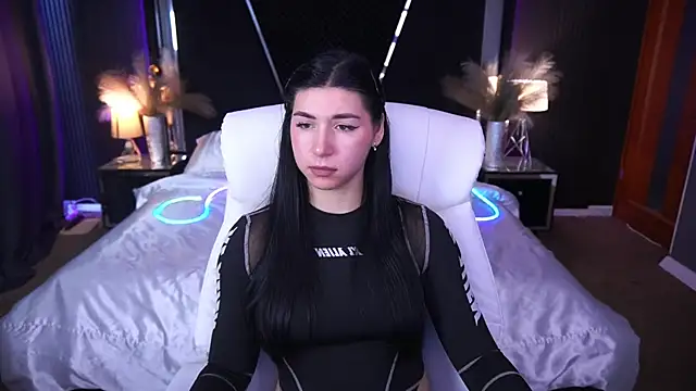 Snapshot of EmilyCandyy chatting on 24, 10, 2025 EmilyCandyy online show from 24, 10, 2025