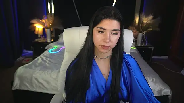 Snapshot of EmilyCandyy chatting on 11, 11, 2025 EmilyCandyy online show from 11, 11, 2025