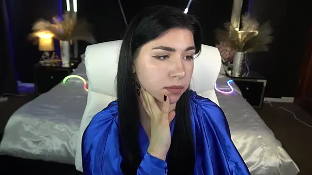 Snapshot of EmilyCandyy chatting on 14, 11, 2025 EmilyCandyy online show from 14, 11, 2025