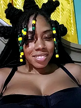 Snapshot of HONEYSWEETS_LIVE chatting on 23, 4, 2026 HONEYSWEETS LIVE online show from 23, 4, 2026