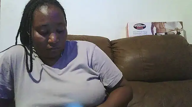 Snapshot of ebonytitts4u chatting on 10, 3, 2025 ebonytitts4u online show from 10, 3, 2025