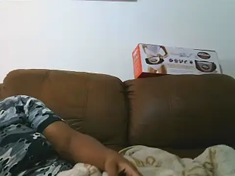 Snapshot of ebonytitts4u chatting on 19, 10, 2025 ebonytitts4u online show from 19, 10, 2025