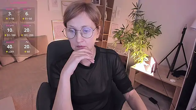 Snapshot of Paris_Cherry chatting on 18, 1, 2026 Paris Cherry online show from 18, 1, 2026