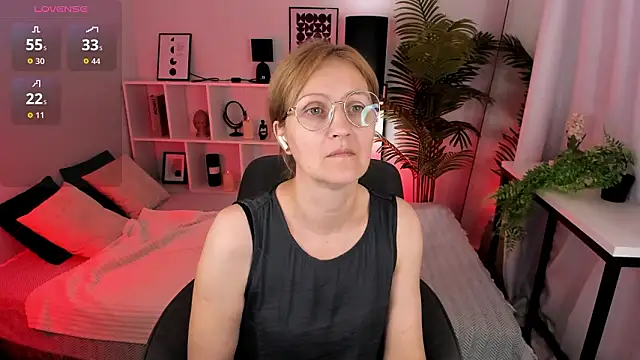 Snapshot of Paris_Cherry chatting on 1, 3, 2026 Paris Cherry online show from 1, 3, 2026